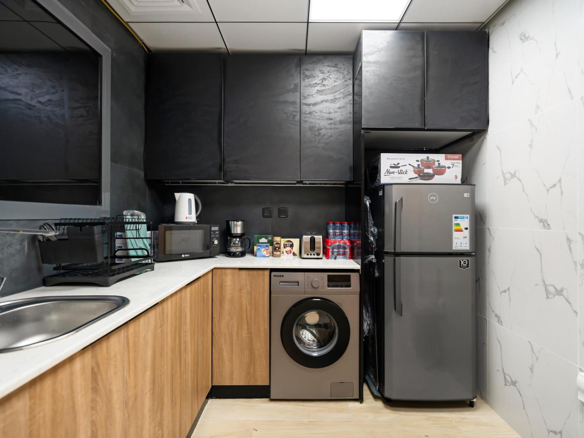 1 Bedroom Five Jvc View Apartment *