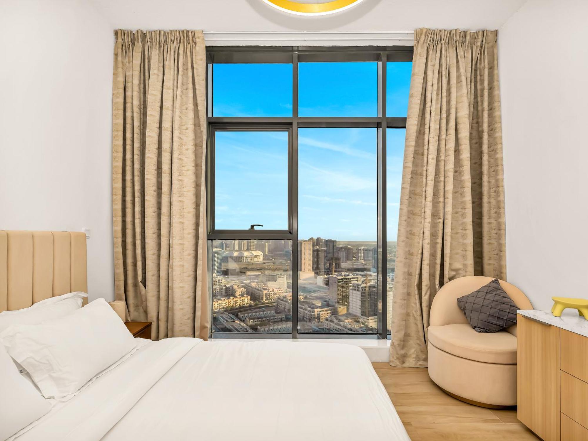 1 Bedroom Five Jvc View
