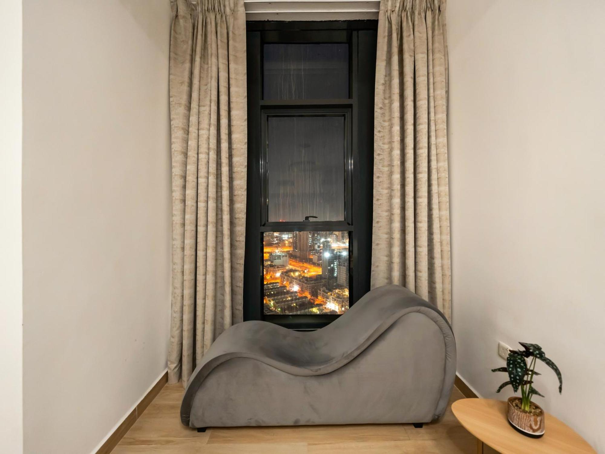 1 Bedroom Five Jvc View Дубай